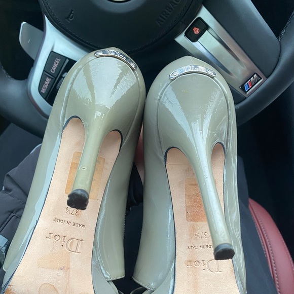 CHRISTIAN DIOR HEELS - Picture 4 of 4